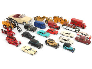 Lot 218 - DIVERS (22)