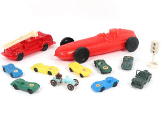 Lot 75 - DIVERS (12)