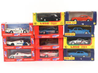 Lot 70 - DIVERS (11)