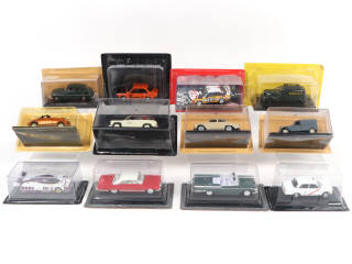 Lot 85 - DIVERS (12)