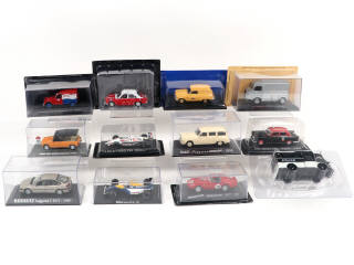 Lot 98 - DIVERS (12)