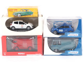 Lot 29 - DIVERS (5)
