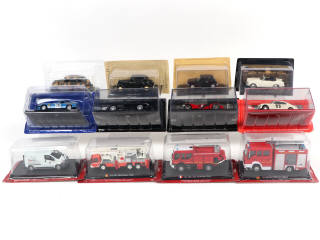 Lot 129 - DIVERS (12)