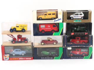 Lot 69 - DIVERS (11)