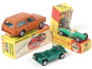 Lot 370 - DINKY TOYS (GB) (3)