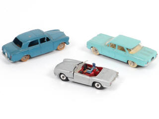 Lot 388 - DINKY TOYS (3)