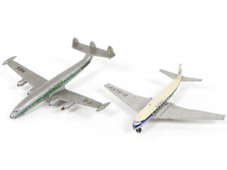 Lot 386 - DINKY TOYS (2)