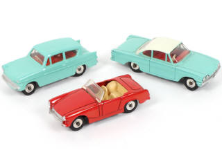 Lot 364 - DINKY TOYS (GB) (3)
