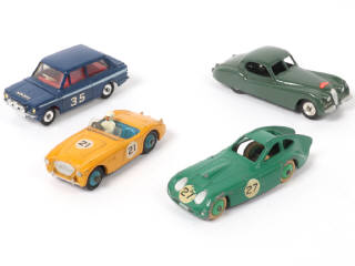 Lot 373 - DINKY TOYS (GB) (4)