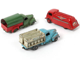 Lot 415 - DINKY TOYS (FRANCE) (3)