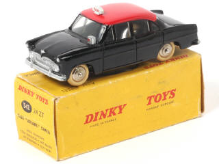 Lot 375 - DINKY TOYS (FRANCE) (1)