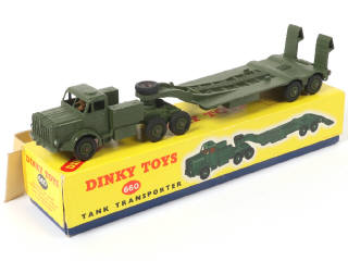 Lot 304 - DINKY TOYS (GB) (1)