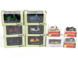 Lot 112 - DIVERS (10)