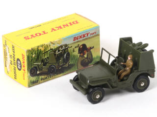 Lot 388 - DINKY TOYS (FRANCE) (1)