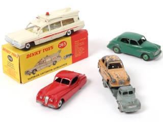 Lot 346 - DINKY TOYS (GB) (5)