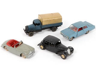 Lot 418 - DINKY TOYS (FRANCE) (4)