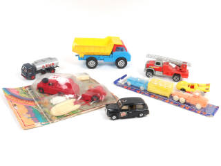Lot 100 - DIVERS (7)