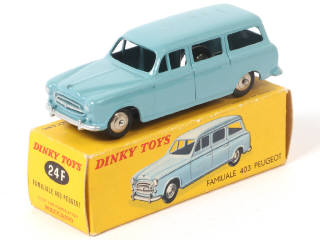 Lot 372 - DINKY TOYS (FRANCE) (1)