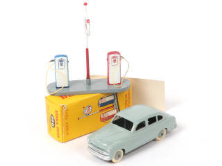 Lot 407 - DINKY TOYS (FRANCE) (2)