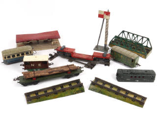 Lot 45 - DIVERS (O) (12)