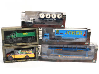 Lot 89 - DIVERS (5)