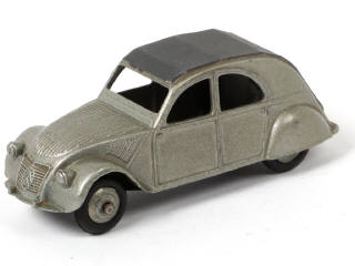 Lot 356 - DINKY TOYS (FRANCE) (1)