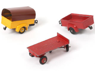 Lot 439 - DINKY TOYS (FRANCE) (3)