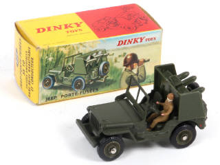 Lot 384 - DINKY TOYS (FRANCE) (1)