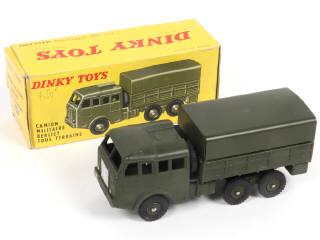 Lot 386 - DINKY TOYS (FRANCE) (1)