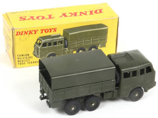 Lot 386 - DINKY TOYS (FRANCE) (1)