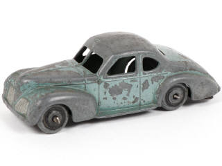Lot 355 - DINKY TOYS (FRANCE) (1)