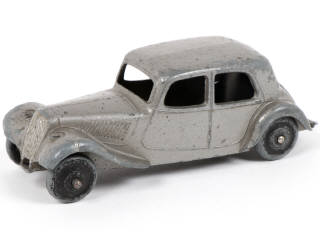 Lot 354 - DINKY TOYS (FRANCE) (1)