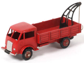Lot 364 - DINKY TOYS (FRANCE) (1)