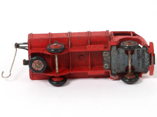 Lot 364 - DINKY TOYS (FRANCE) (1)