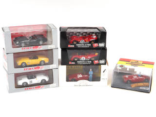 Lot 98 - DIVERS (7)
