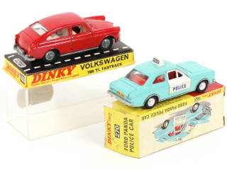 Lot 317 - DINKY TOYS (GB) (2)