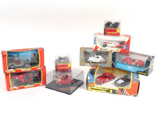 Lot 105 - DIVERS (10)