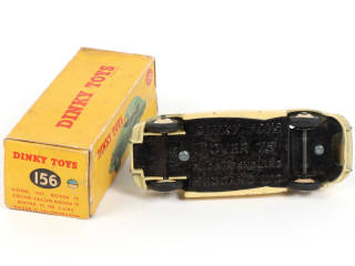 Lot 304 - DINKY TOYS (GB) (1)