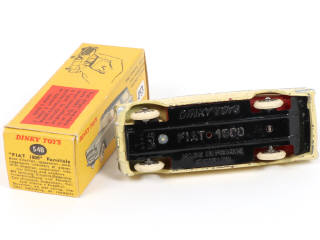 Lot 377 - DINKY TOYS (FRANCE) (1)