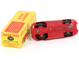 Lot 298 - DINKY TOYS (GB) (1)