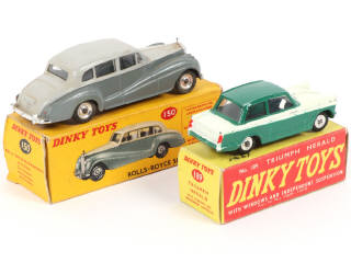 Lot 320 - DINKY TOYS (GB) (2)