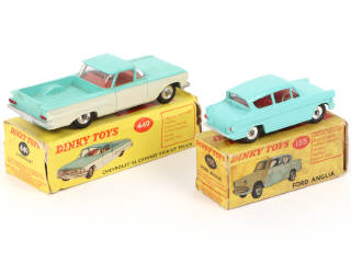Lot 319 - DINKY TOYS (GB) (2)