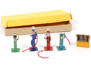 Lot 290 - DINKY TOYS (GB) (1)