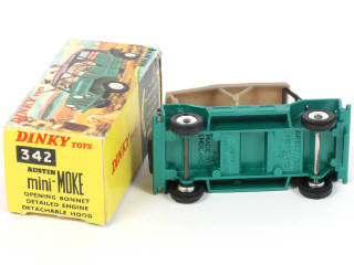 Lot 310 - DINKY TOYS (GB) (1)