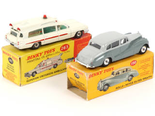 Lot 316 - DINKY TOYS (GB) (2)