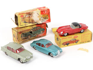 Lot 328 - DINKY TOYS (GB) (3)