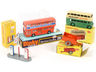 Lot 333 - DINKY TOYS (GB) (4)