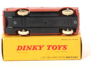 Lot 373 - DINKY TOYS (FRANCE) (1)