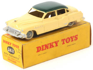 Lot 371 - DINKY TOYS (FRANCE) (1)