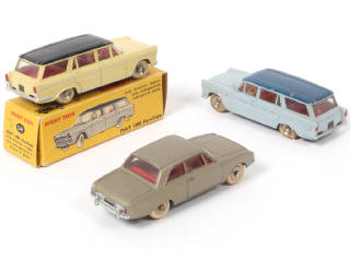 Lot 435 - DINKY TOYS (FRANCE) (3)